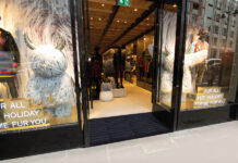 Reducing downtime in retail entrance matting refurbishment coba-flooring