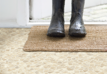 How to maintain your cushion vinyl floor?