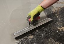 Smoothing compounds for floorcoverings and underfloor heating