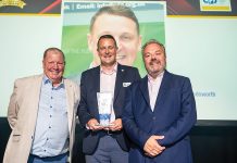 Shaun Wadsworth wins Outstanding Achievement Award